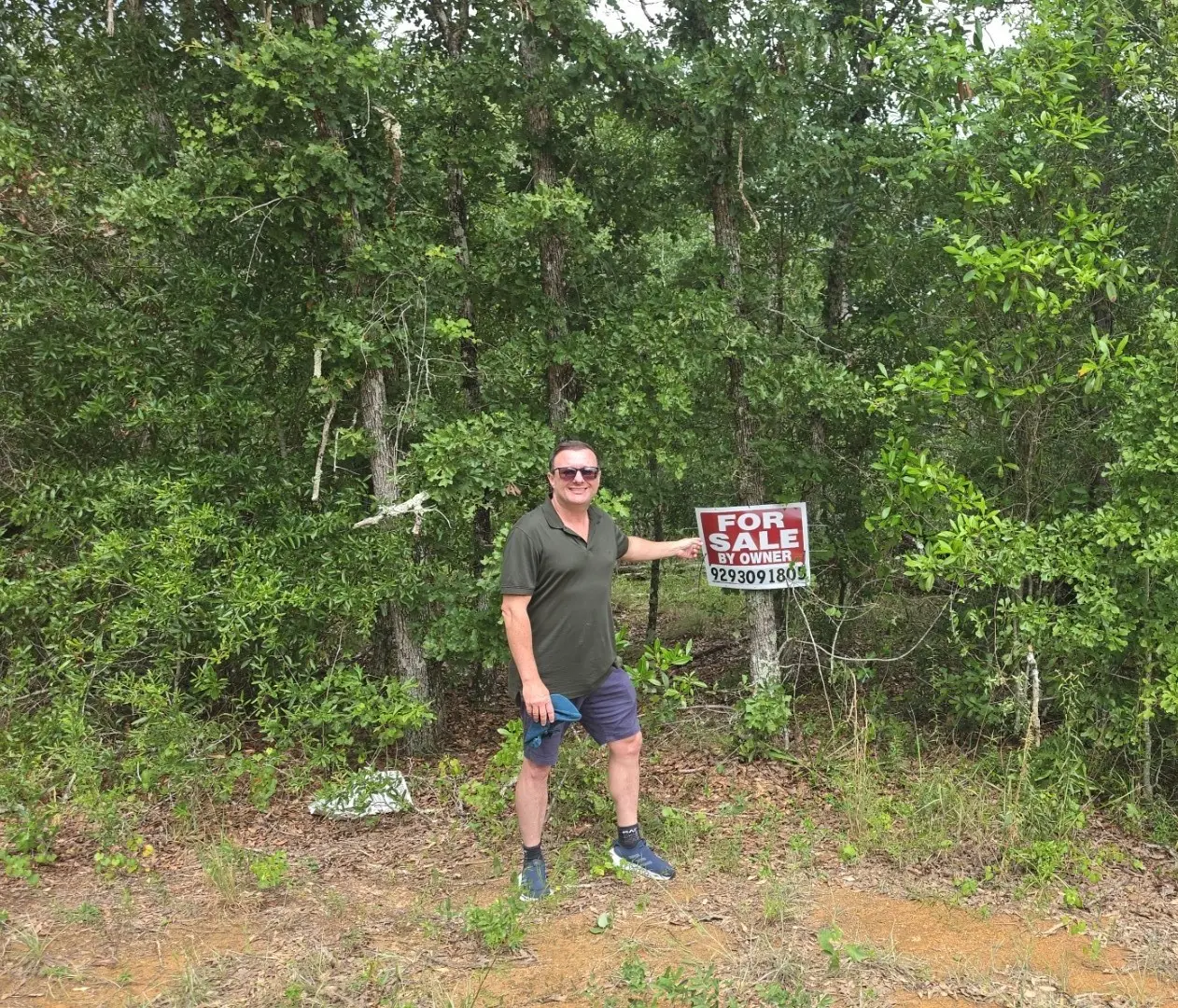 Photo of the Tiniq Living operation in the field